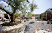 Rif. # 707, Casa Indipendente con materiali di pregio su tre livelli e terreno.